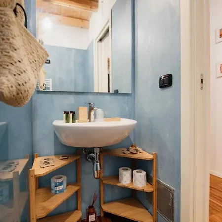 Nell'antico Borgo Bed and Breakfast 4*