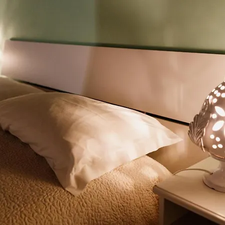 Nell'antico Borgo Bed and Breakfast 4*