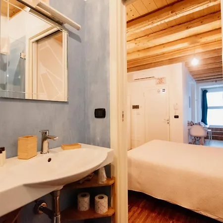 Nell'antico Borgo Bed and Breakfast Μολφέττα